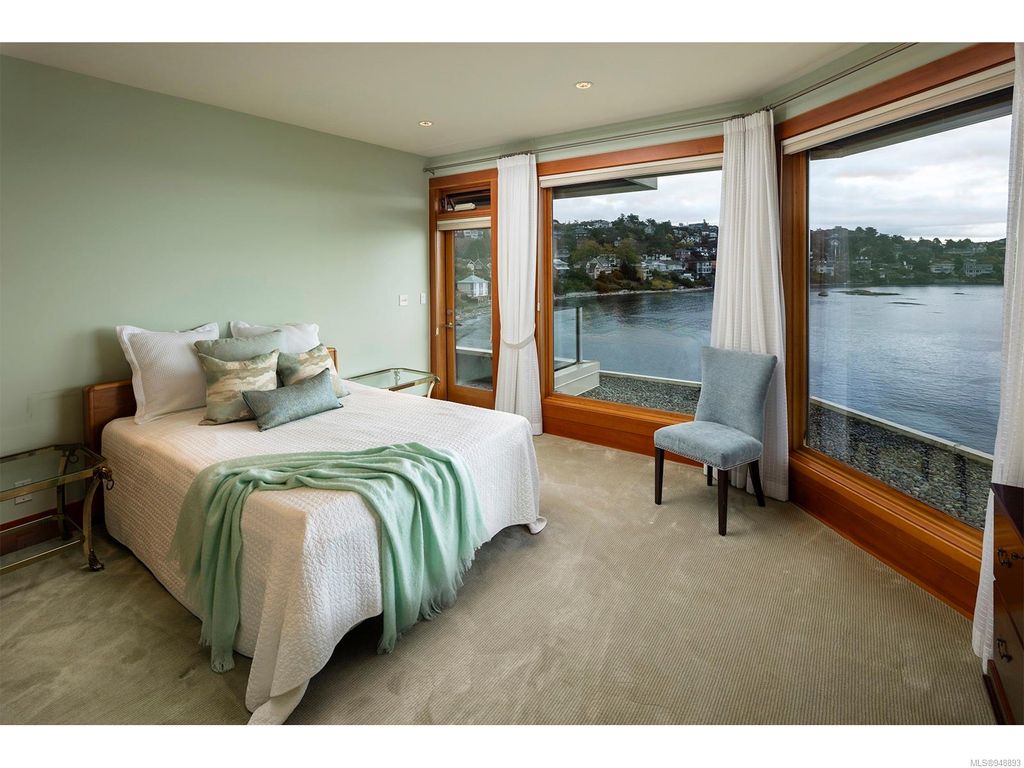 listing image 16044854278379935837