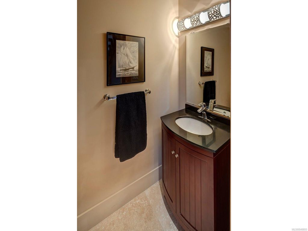 listing image 16041118415730256514