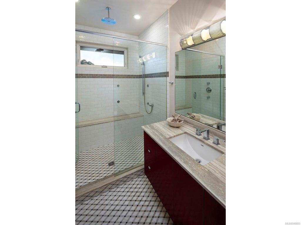 listing image 16047531025436030112