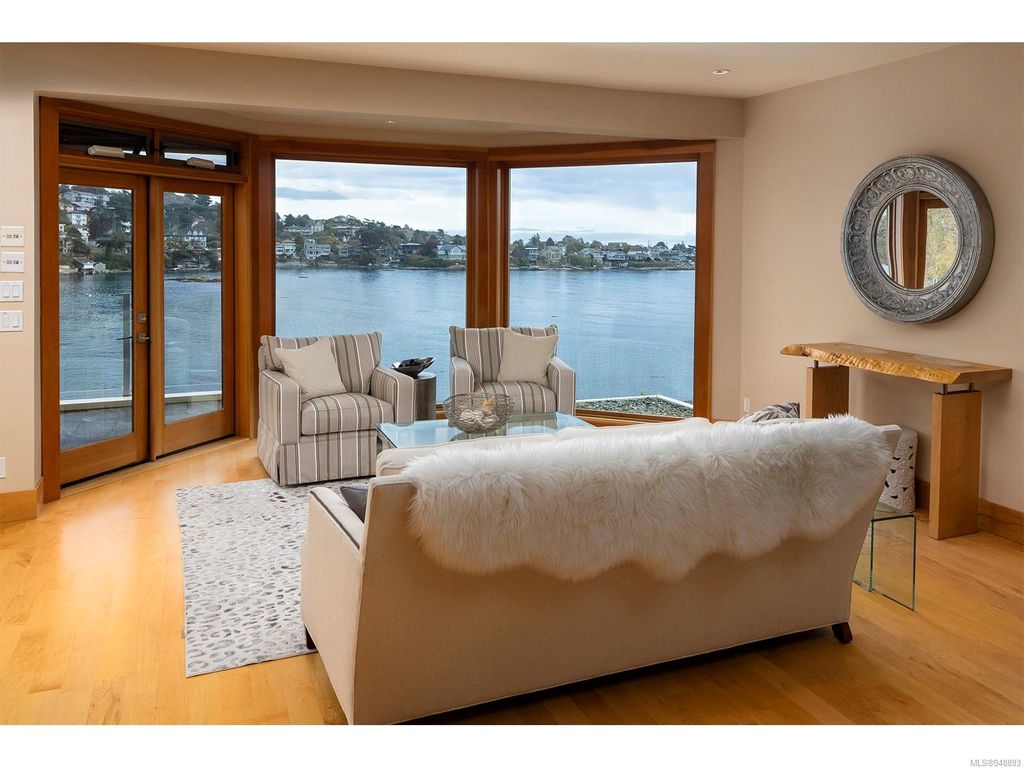 listing image 16047119515419558335