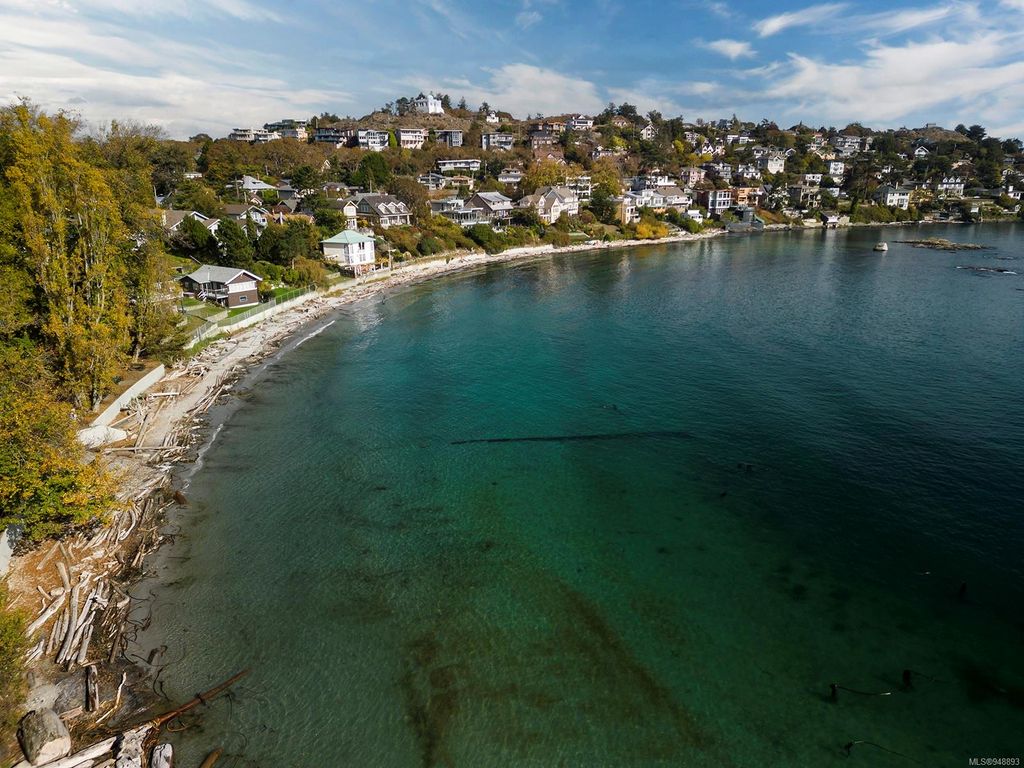 listing image 16044068491574346465