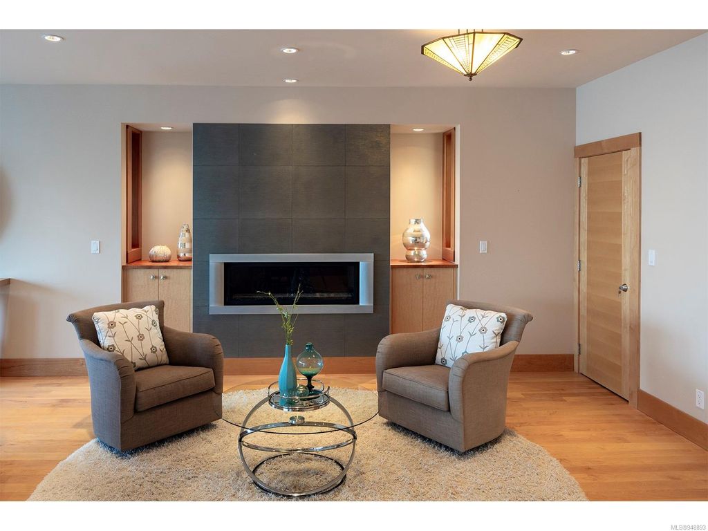 listing image 16044274761564364834