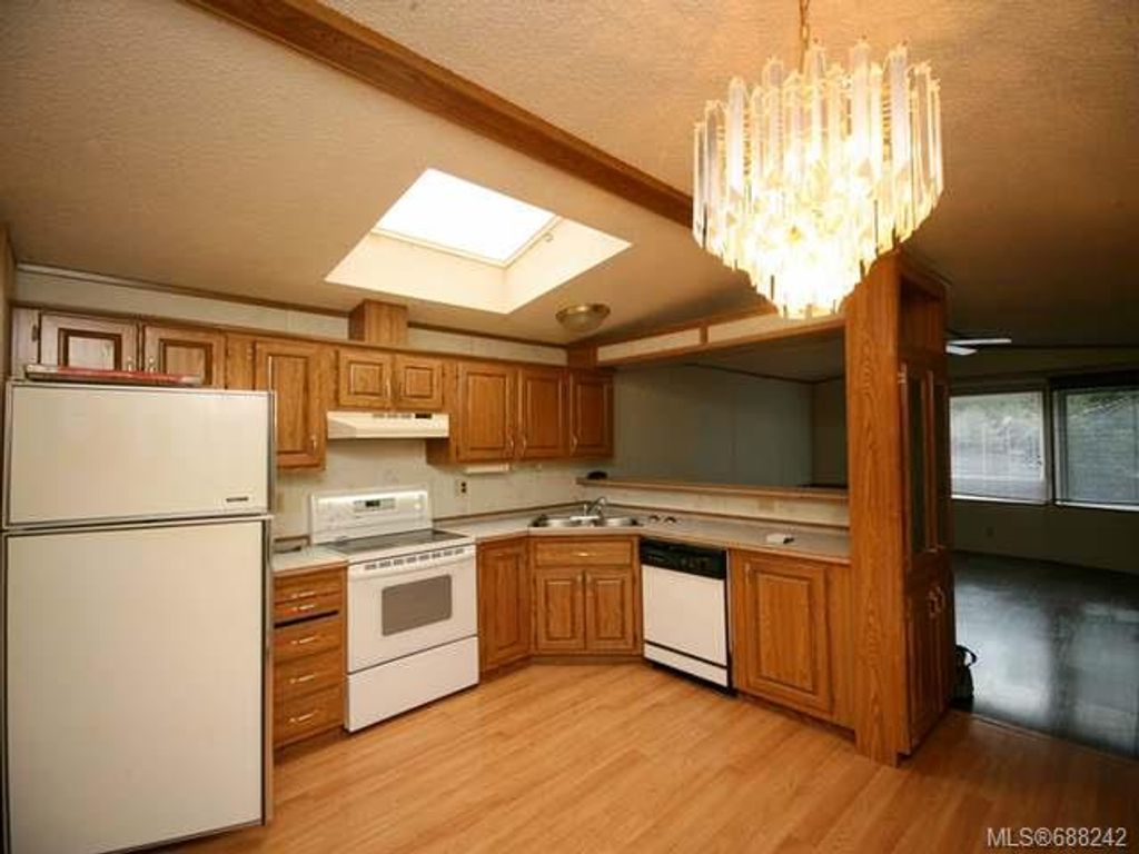 listing image 16048112139469081956