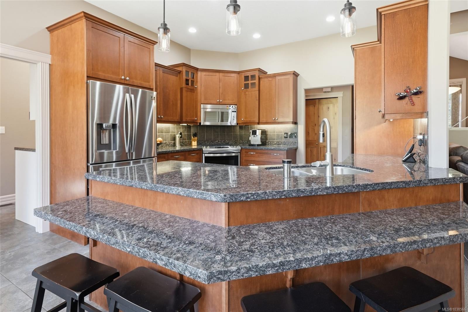 990 View Rd
