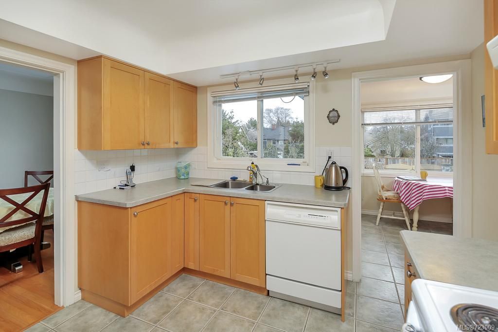 listing image 16048693908898722446