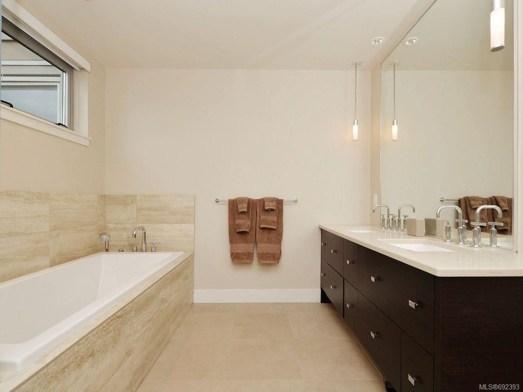 listing image 16042129792764754327