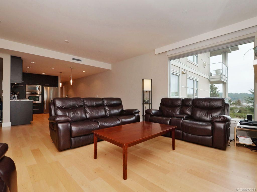 listing image 16040161604918930391