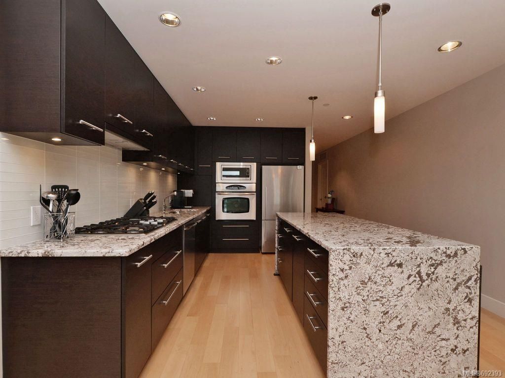 listing image 16043826772228439950