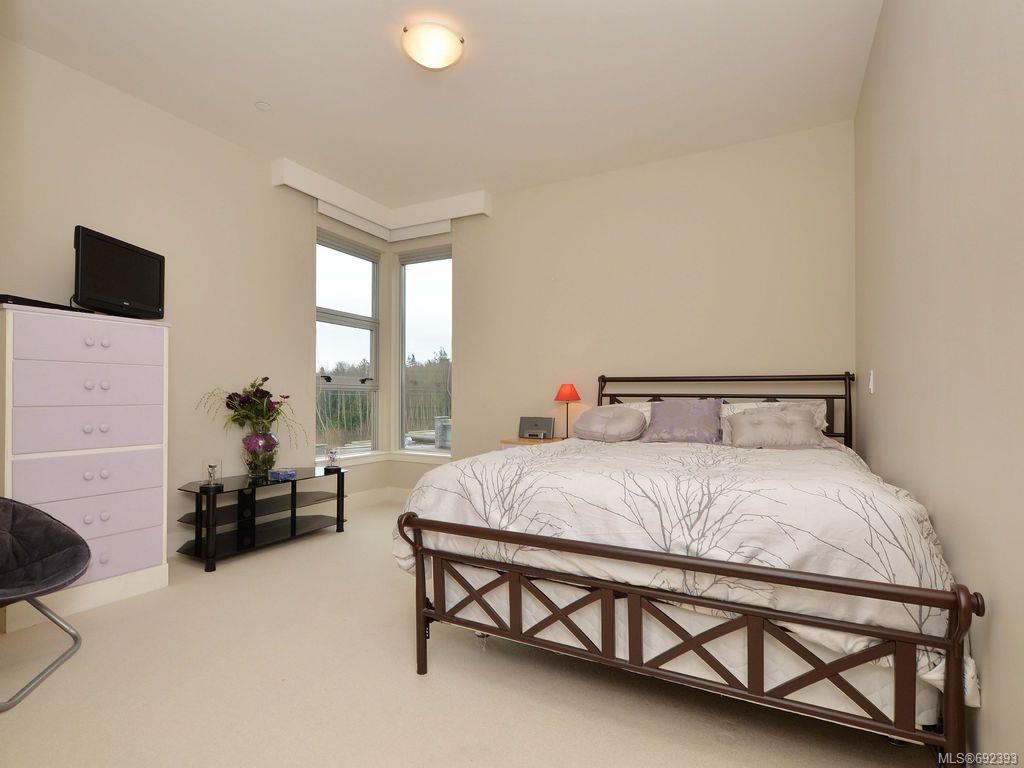 listing image 16043374527571662057