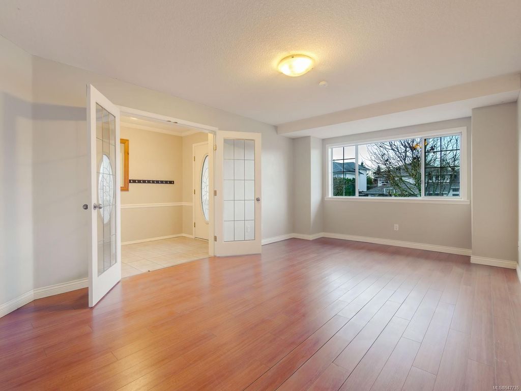 listing image 16043726403804179183