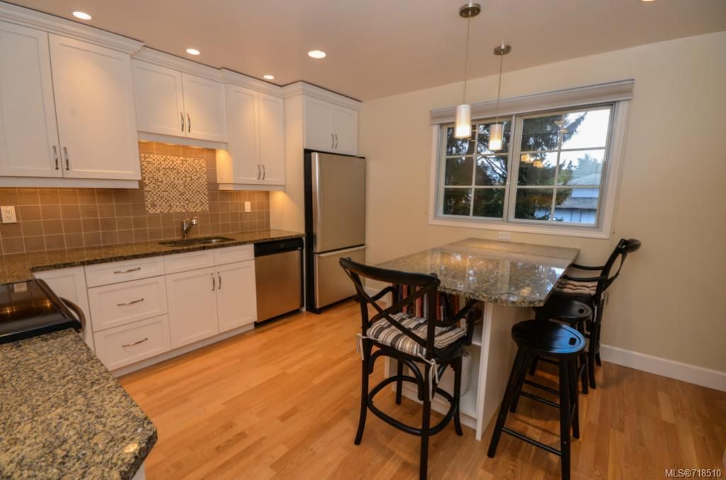 listing image 16040057956371064436