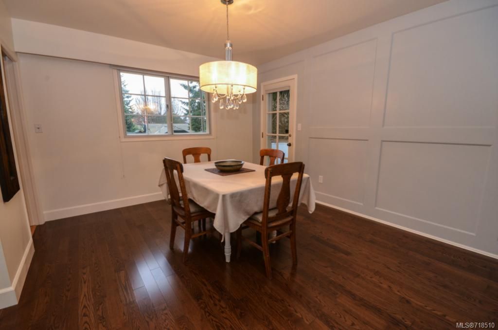 listing image 16043671111428149491