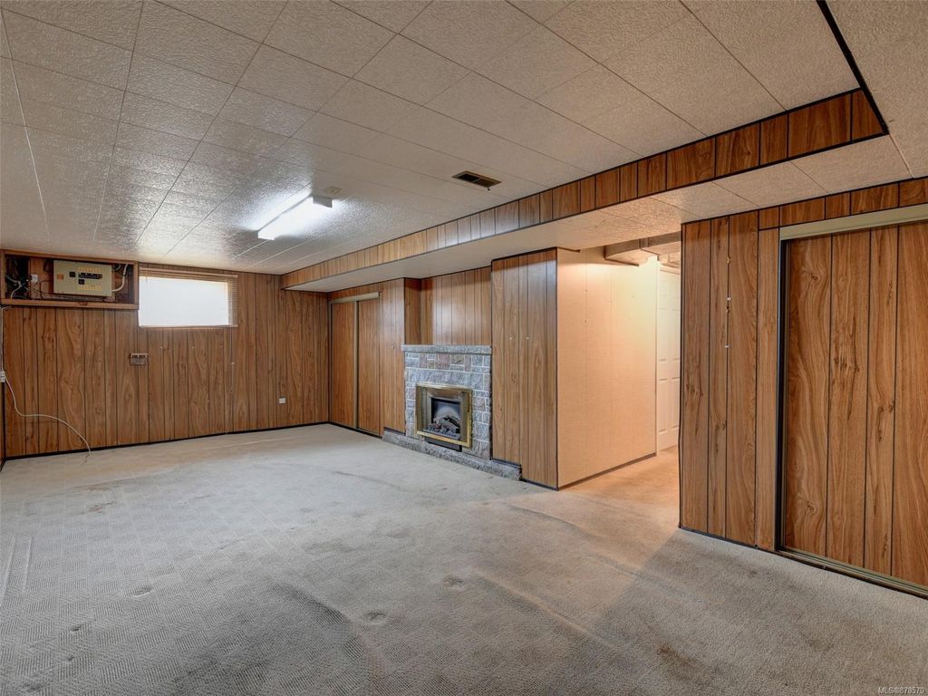 listing image 16046874355982994311