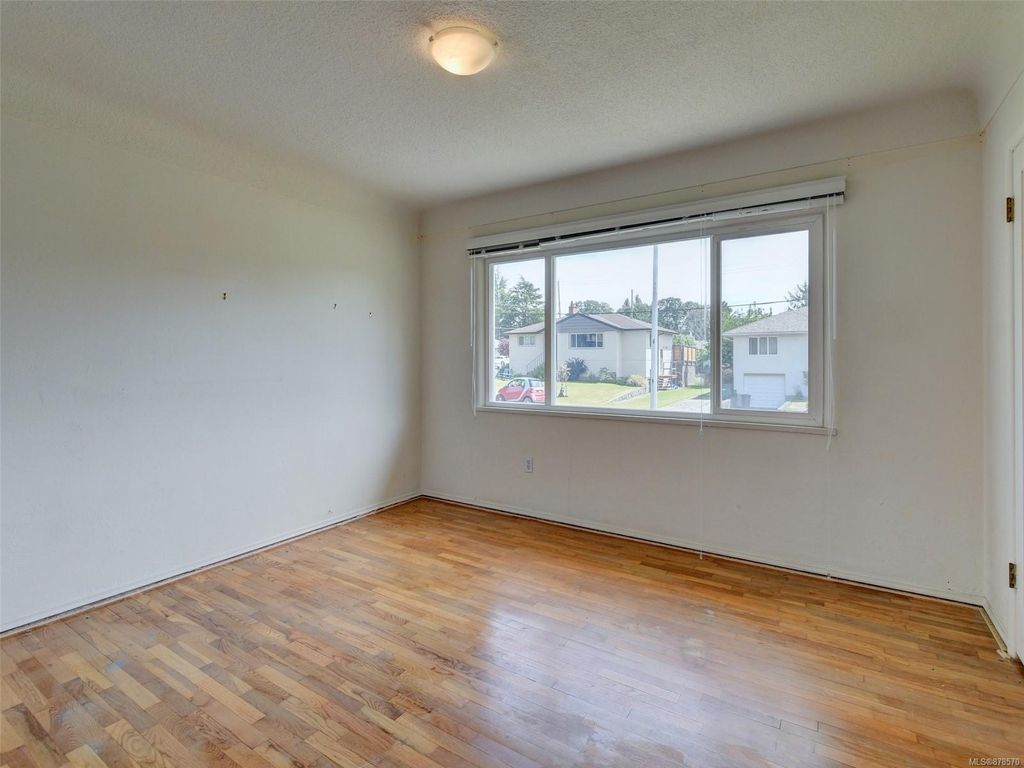 listing image 16045411069107994109