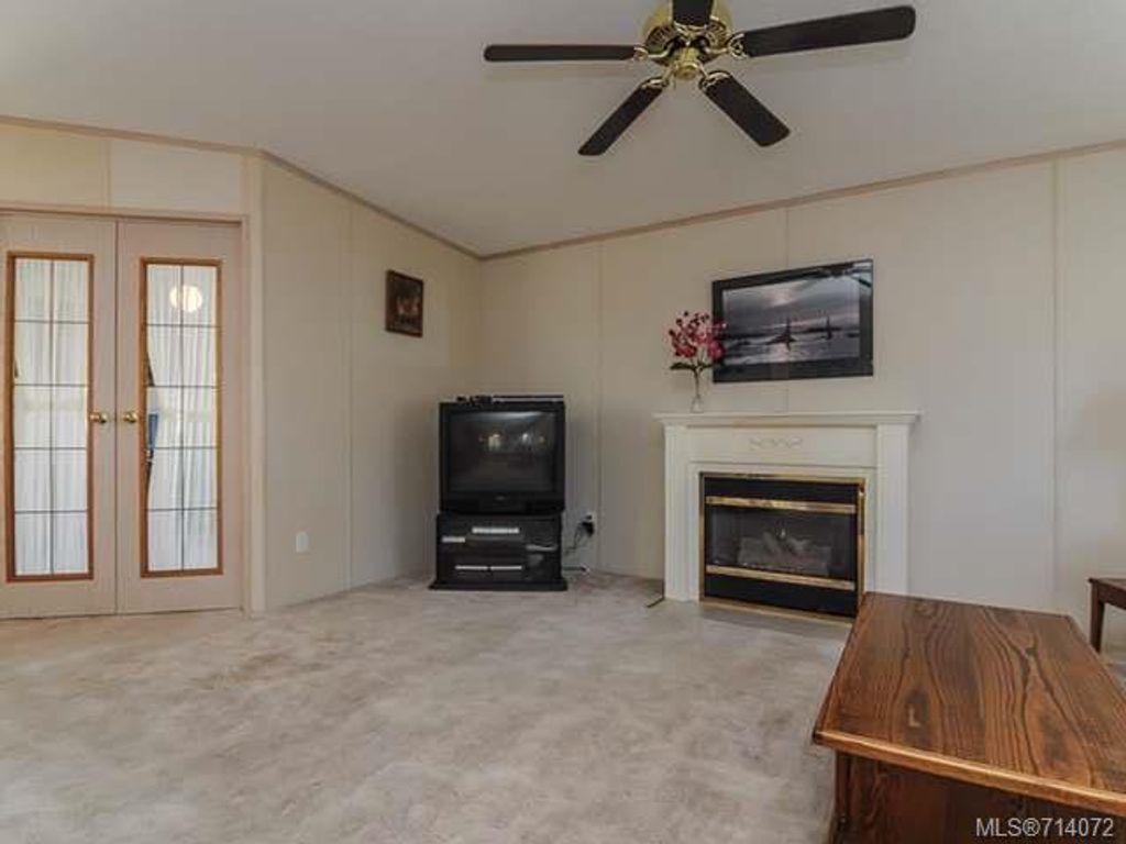 listing image 16048856112515431057