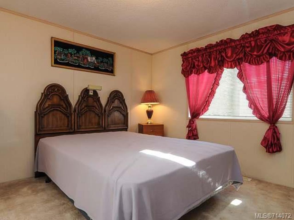 listing image 16041598694831599223