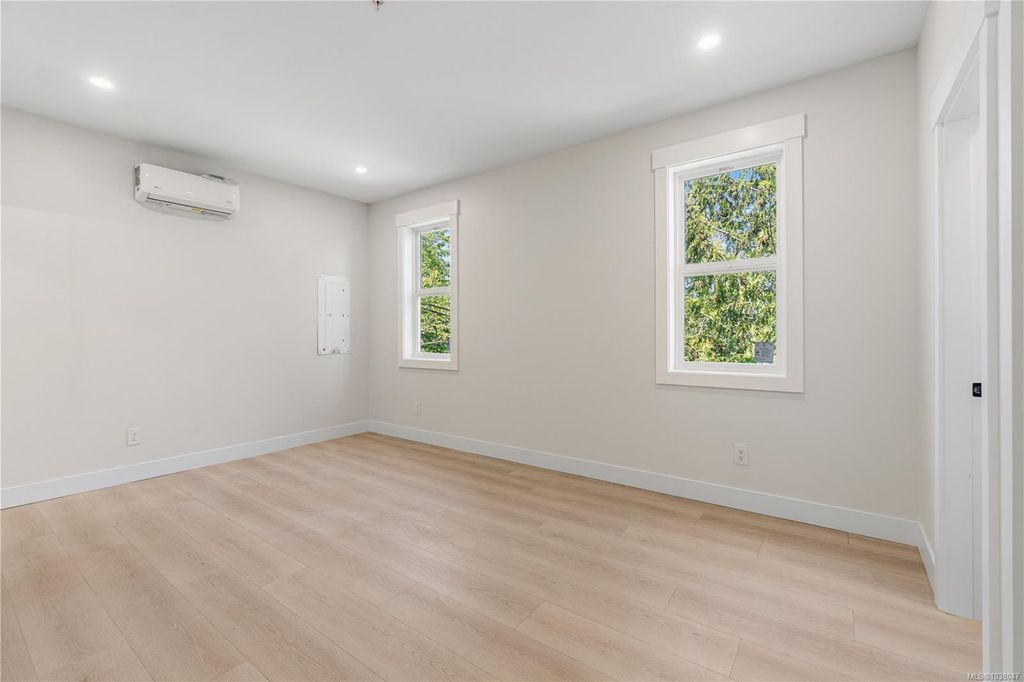 listing image 16045721323539317234