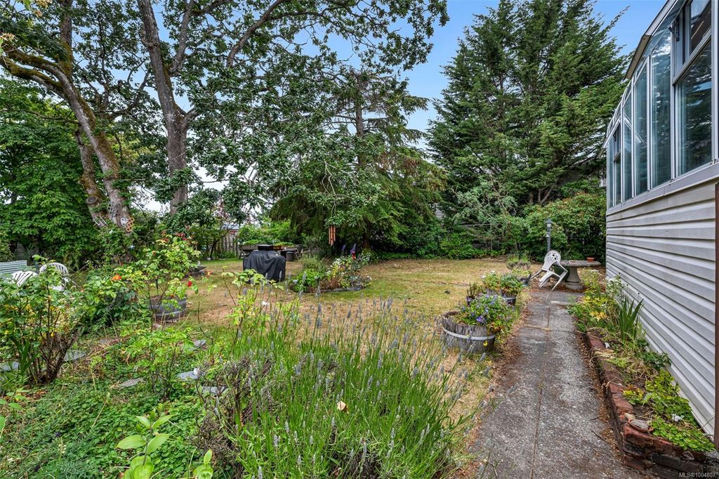 listing image 16041876758586282974