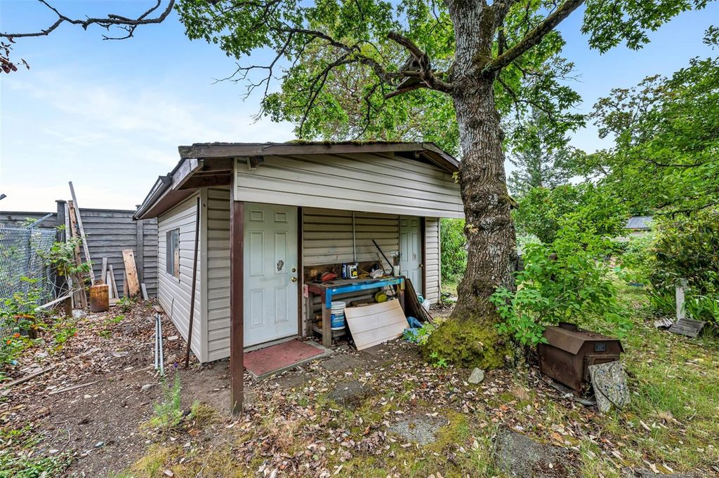 listing image 16048674137313614278