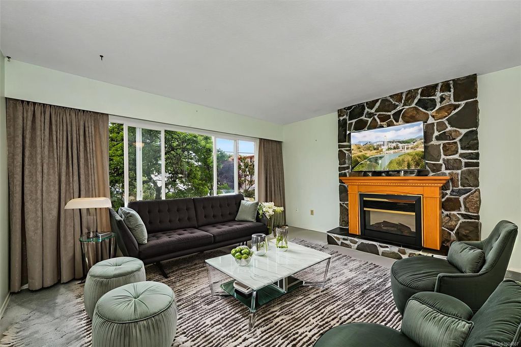 listing image 16045449758336404594