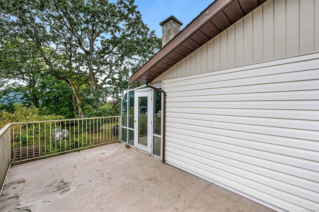 listing image 16049140078939256700