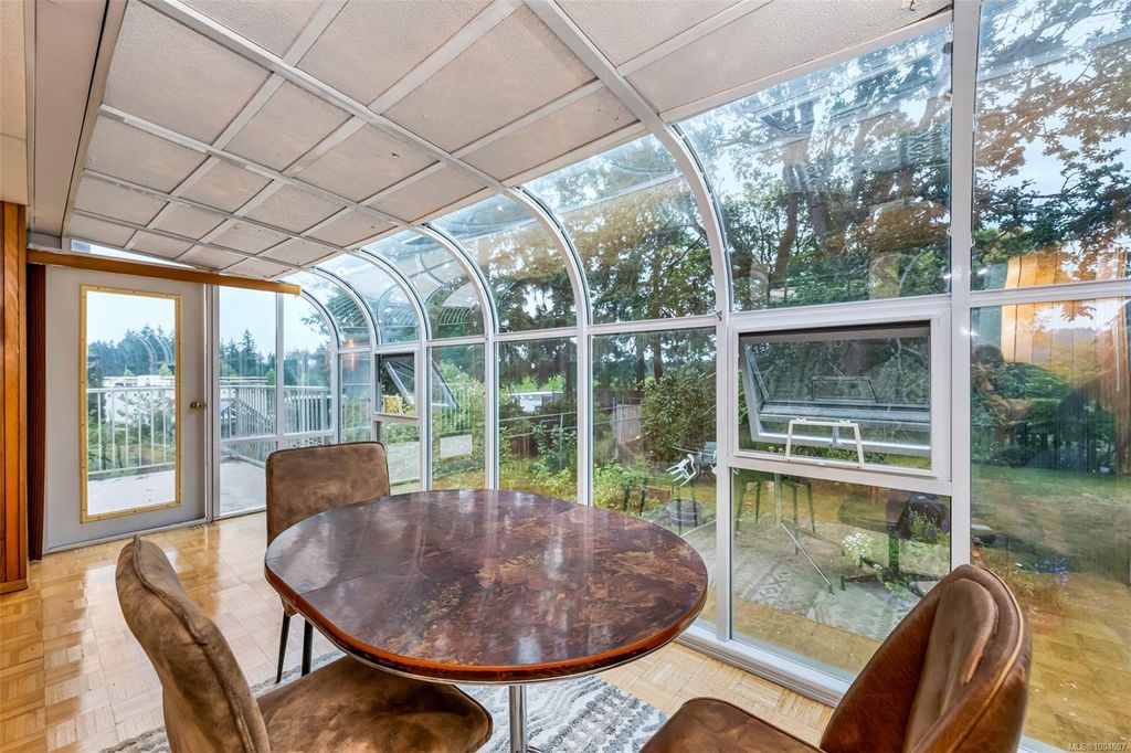 listing image 16047025306670049955