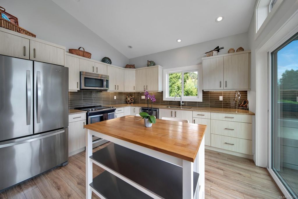 listing image 16042227514140771994