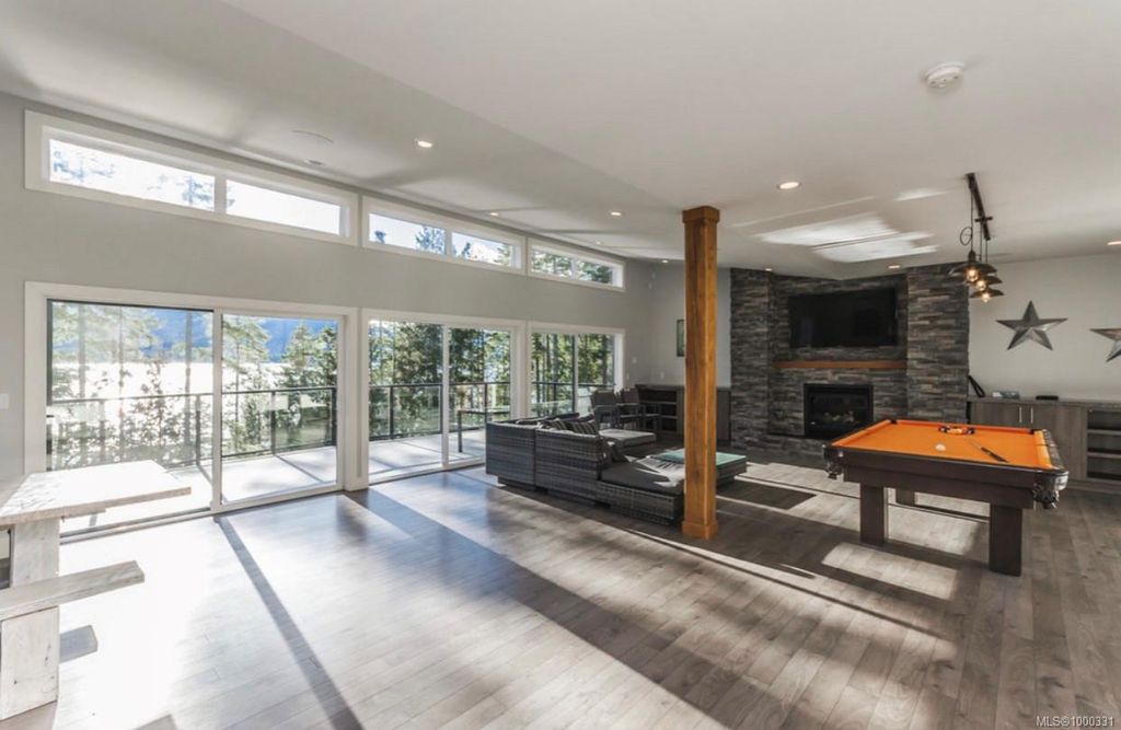 listing image 16047658974421364048