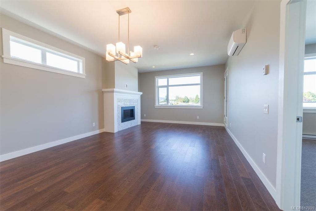 listing image 1604892483328