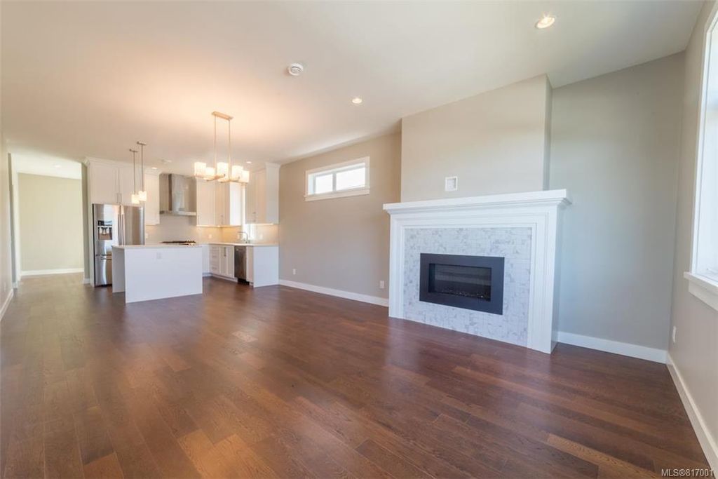 listing image 16041831128350