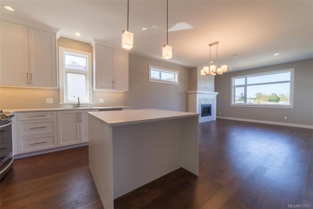 listing image 16044267986085