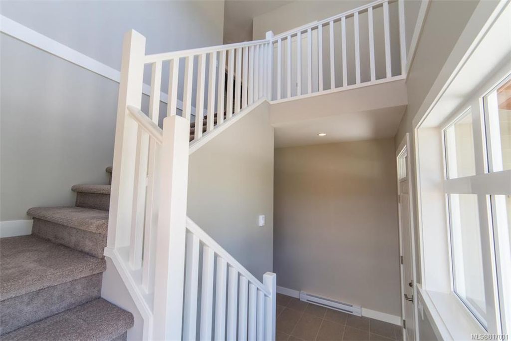 listing image 16041281826081