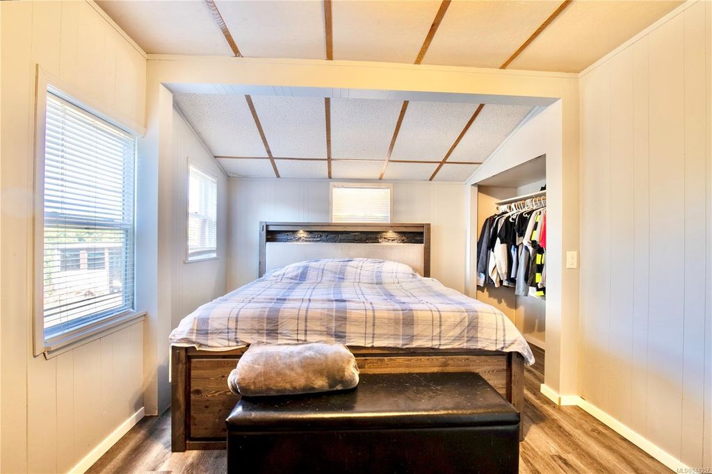 listing image 16042062212899514486