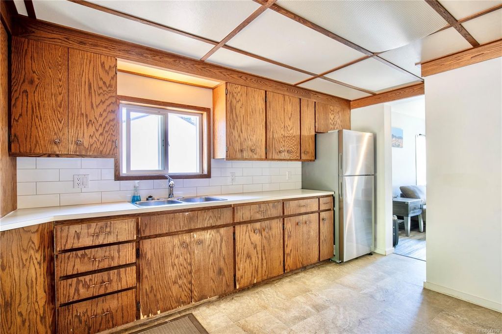 listing image 16042167790063252531