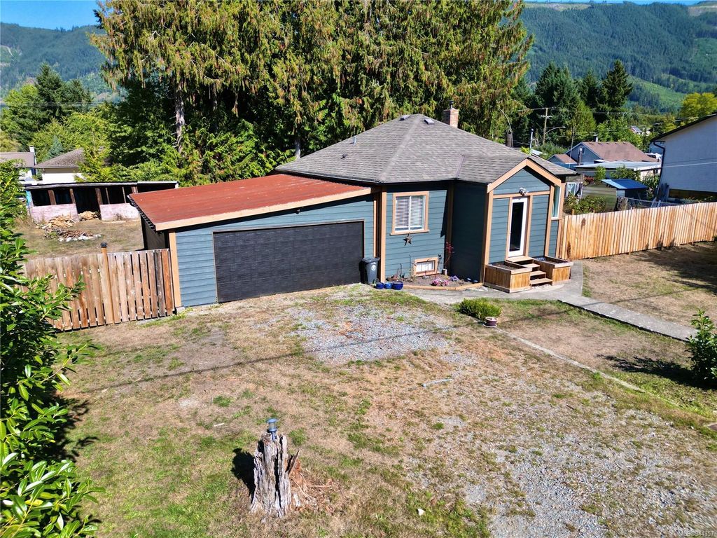 listing image 16047924609639380438