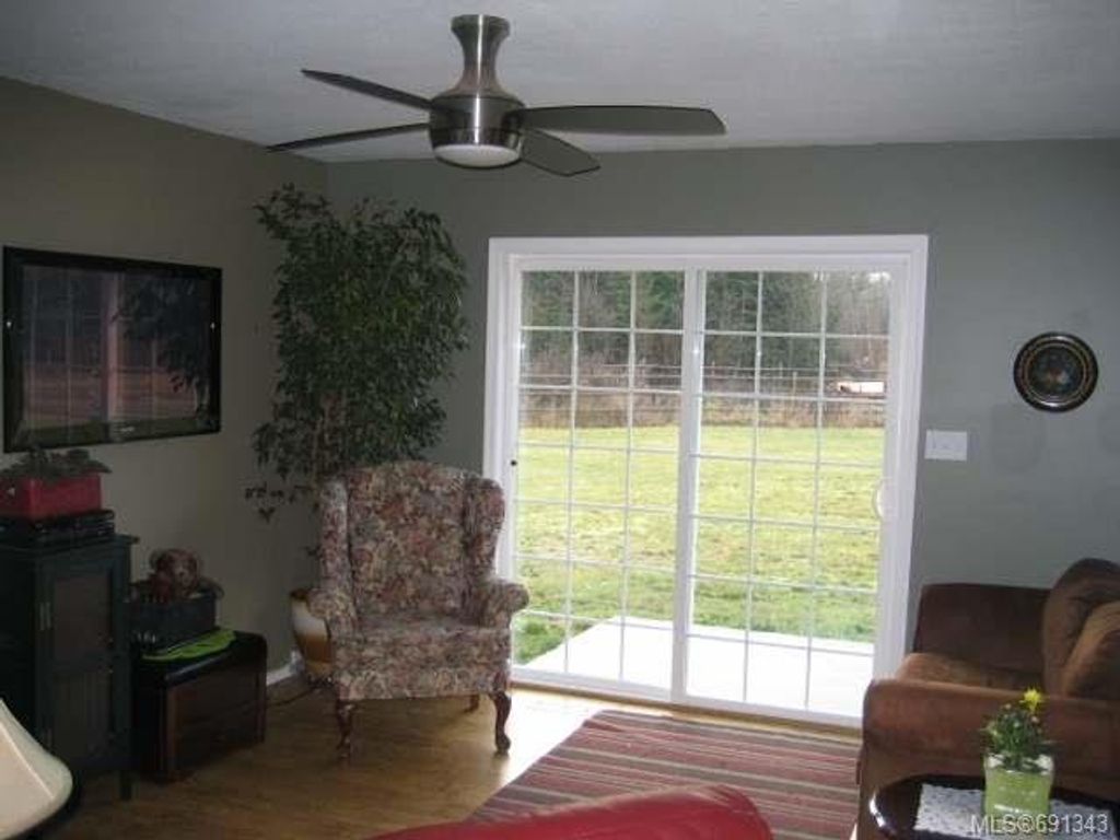 listing image 16047822291286018978