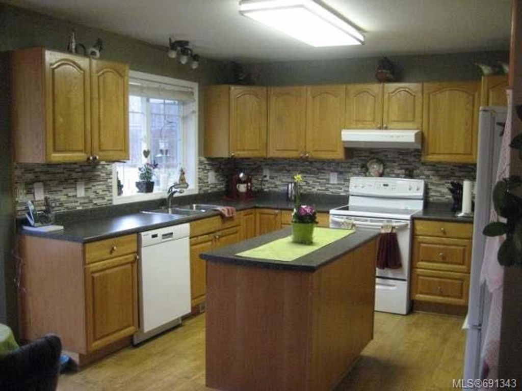 listing image 16044643151027485913