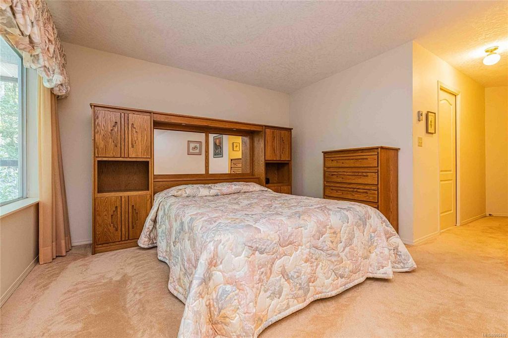 listing image 16043949779752