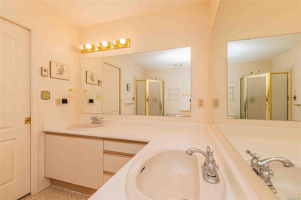listing image 16043011125558