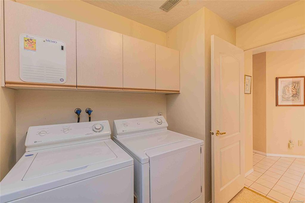 listing image 16043976724260