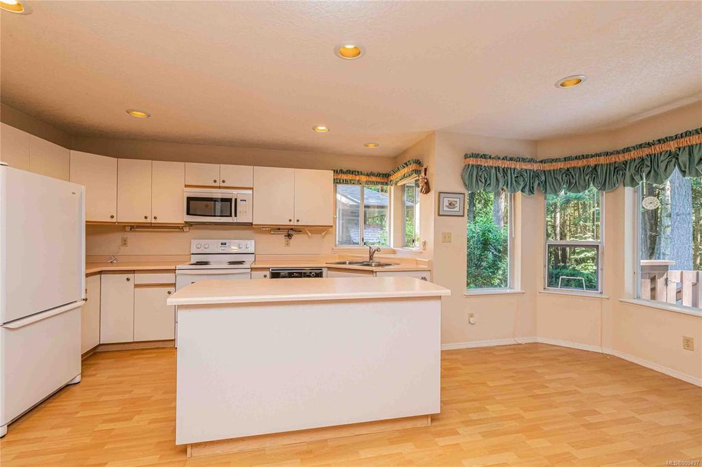 listing image 1604251940740
