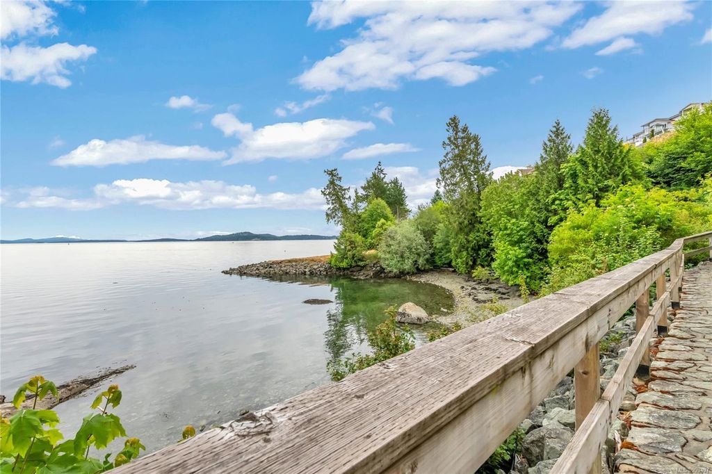 listing image 16042951504464
