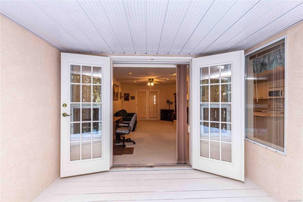 listing image 16043355553455