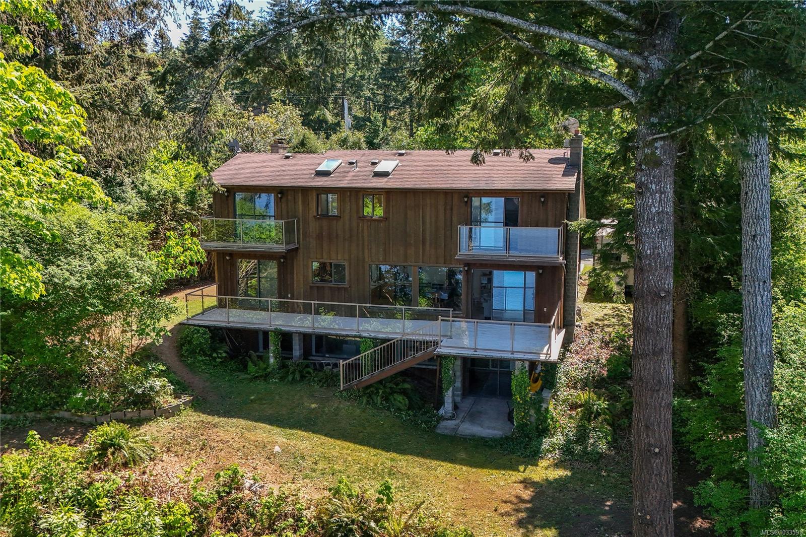 5850 Race Point Rd