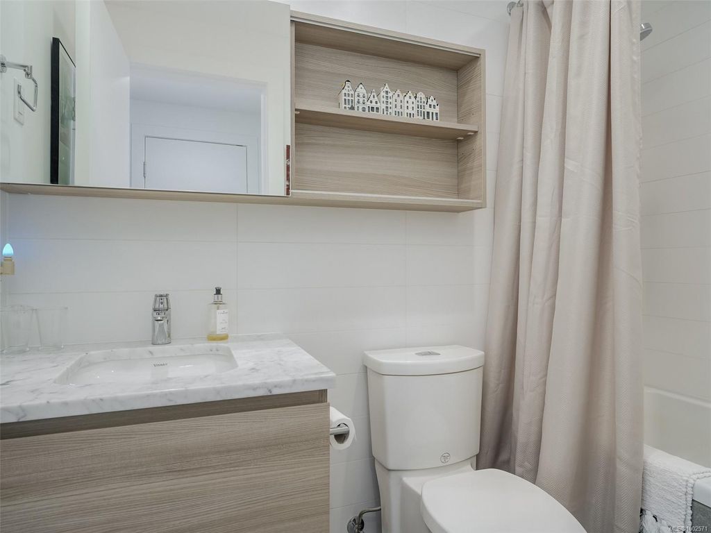 listing image 16040525210356897099