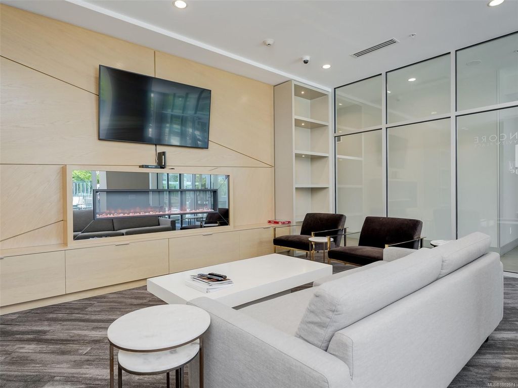 listing image 16047385657691027361