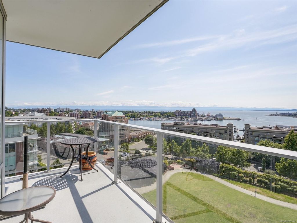 listing image 16048081627844881036