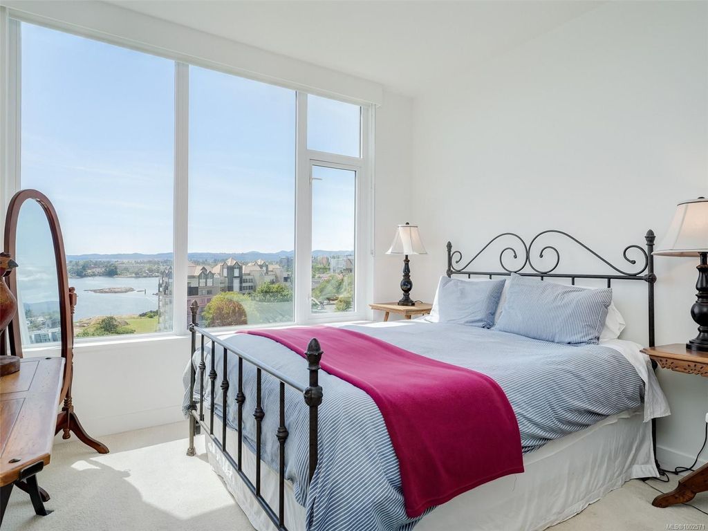 listing image 16040805943199062740