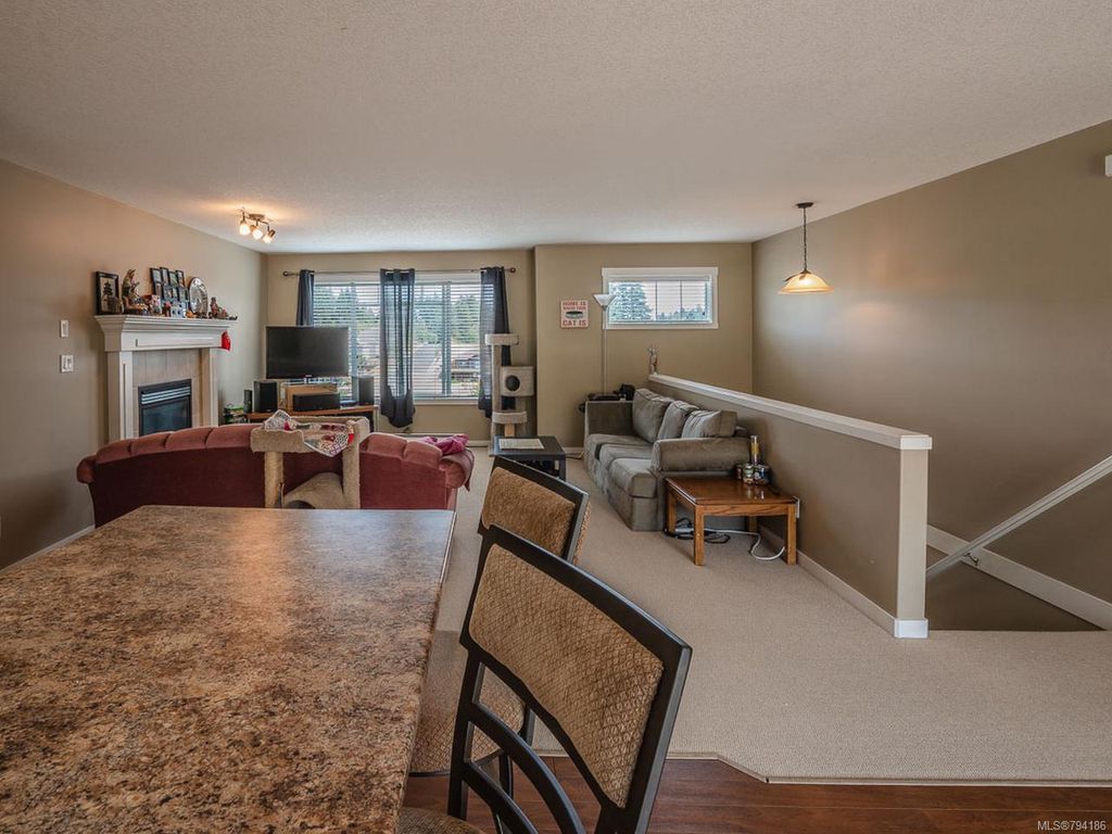 listing image 16040447865846881777