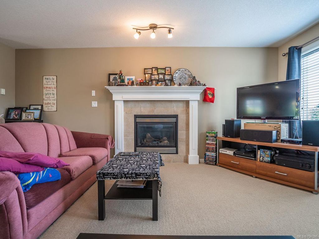 listing image 16041394415877953772